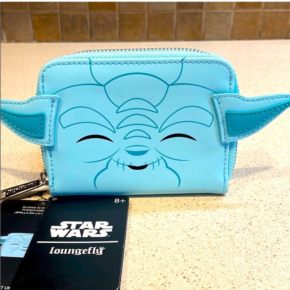 Loungefly Star Wars Yoda Wallet